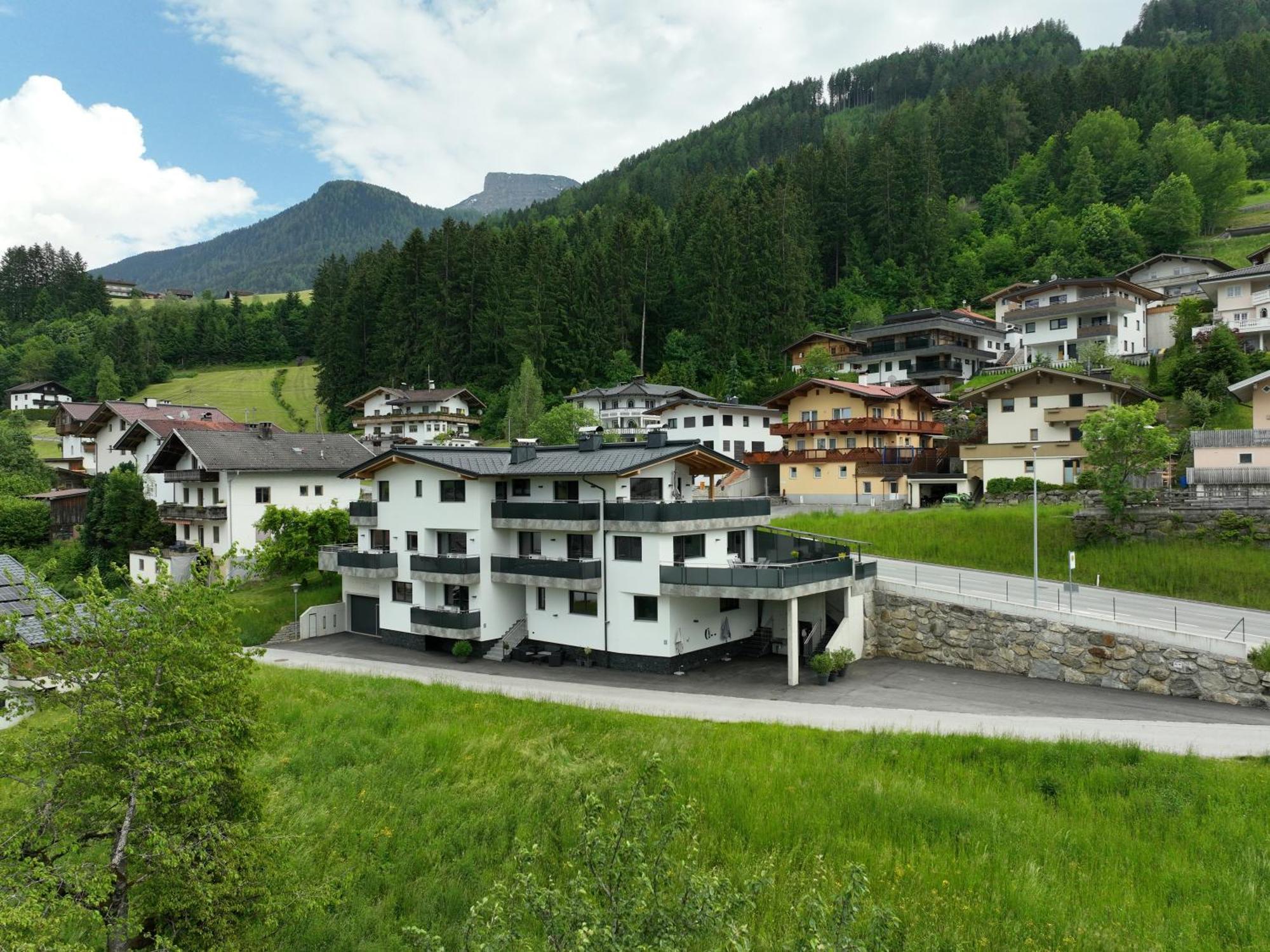 Montepart Zillertal Apartment Hainzenberg Exterior photo